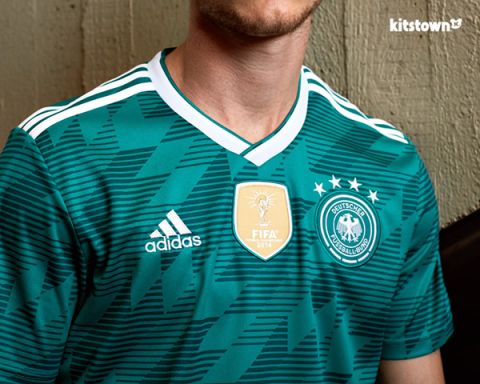 2018世界杯德国队队服:主客场队服公布