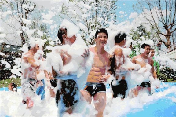 2019成都都江堰水果俠水世界夏天有什么好玩的嗎？