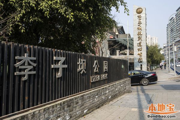重庆轻轨2号线沿途旅游景点推荐- 重庆本地宝