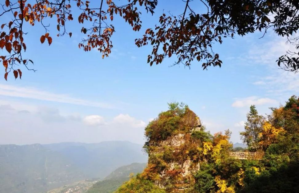 > 重庆石柱万寿山红叶旅游攻略(地址 时间)   石柱万寿山景区是近年来