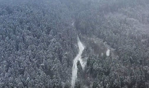 彭水摩围山雪景图片