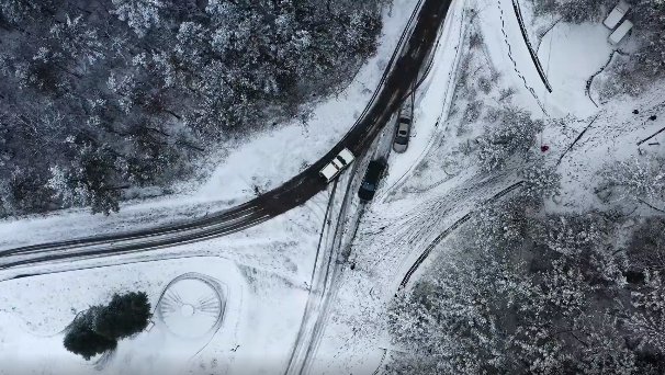 彭水摩围山雪景图片