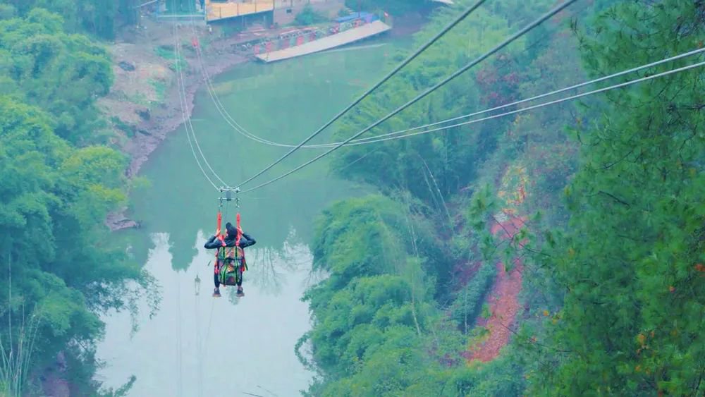 重庆旅游 重庆景点 景点攻略 > 重庆巴南龙泉谷好玩吗?