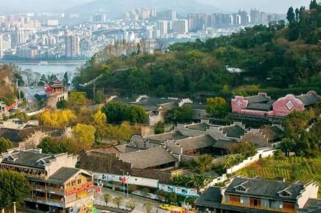 地址:重庆市丰都县名山街道