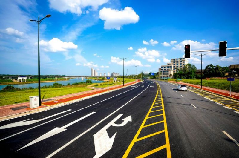 长沙县捞刀河南路通车 万家丽北路可直达松雅湖