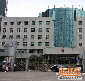 海口龙华区政府怎么走