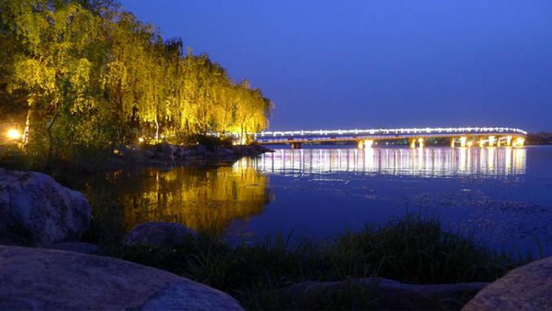 合肥中秋最美夜景:翡翠湖