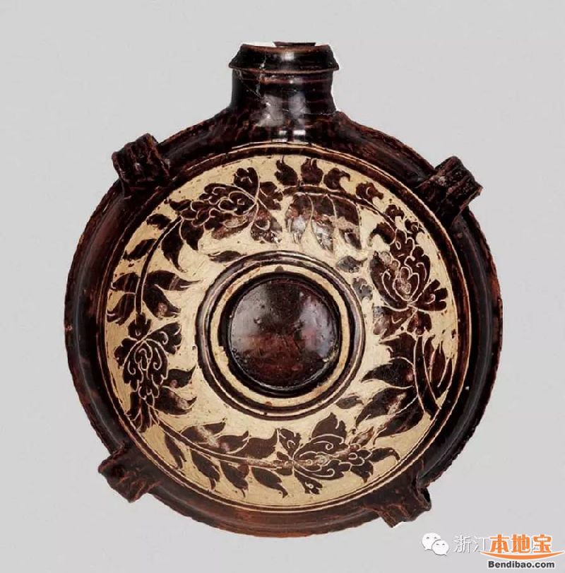 2.铜牛(国宝级文物,宁夏博物馆镇馆之宝)及石马