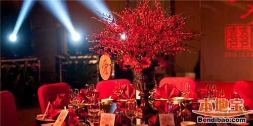 红色主题婚礼现场布置要点大全 - 深圳本地宝
