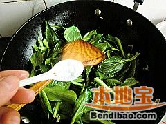 清炒青菜心的做法步骤:6