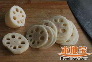 【莲藕木耳炒肉片】的做法步骤:3
