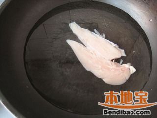 鸡脯扒小白菜的做法步骤:1