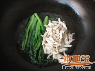 鸡脯扒小白菜的做法步骤:7