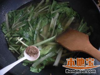小白菜血肠砂锅的做法步骤:6