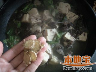 小白菜血肠砂锅的做法步骤:8