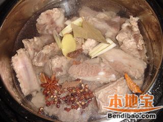 炖出来的美味——【砂锅炖排骨】的做法步骤:2