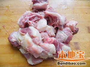 【顶级厨师】一鸭六吃之三----干锅三宝的做法步骤:1