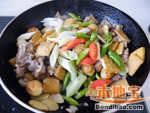 【顶级厨师】一鸭六吃之三----干锅三宝的做法步骤:17
