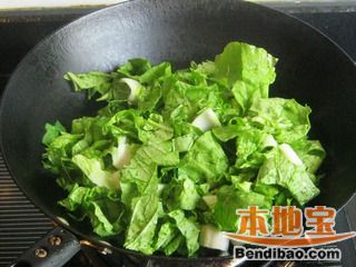 青菜鲜虾汤面的做法步骤:5
