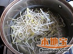韩式酱汤拉面的做法步骤:3