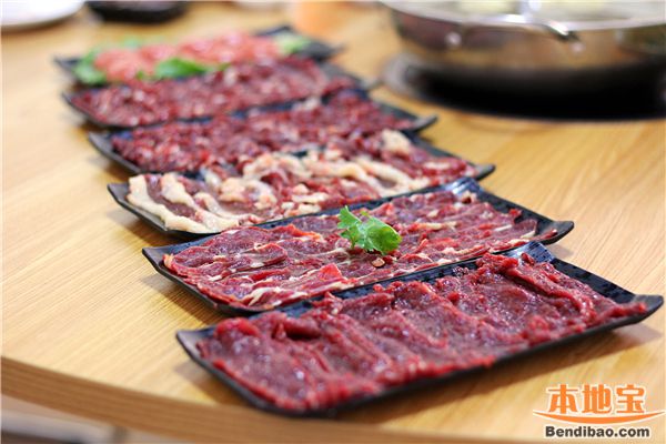 深圳地道汕头牛肉城 当日即宰牛肉鲜火锅