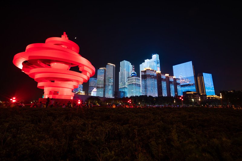 青岛酒吧游玩攻略,青岛酒吧游玩攻略大全