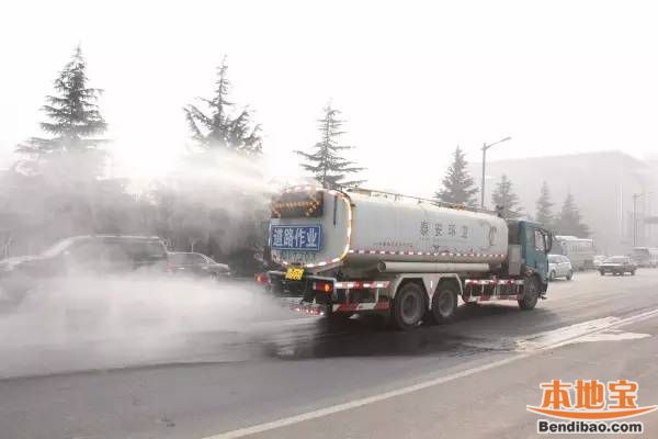 市区开车为了安全这3类车尽量不跟!