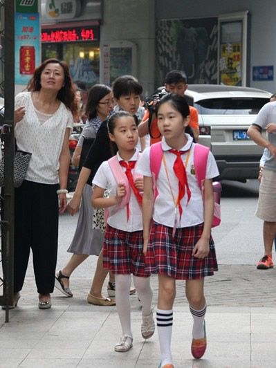 2016上海中小学开学第一课 奥运元素融入课堂