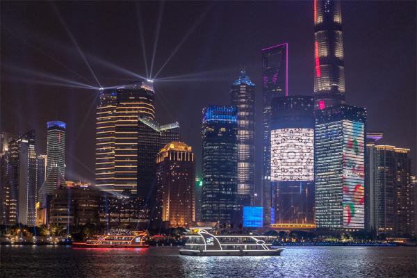 上海十一国庆外滩灯光秀什么时候开始?