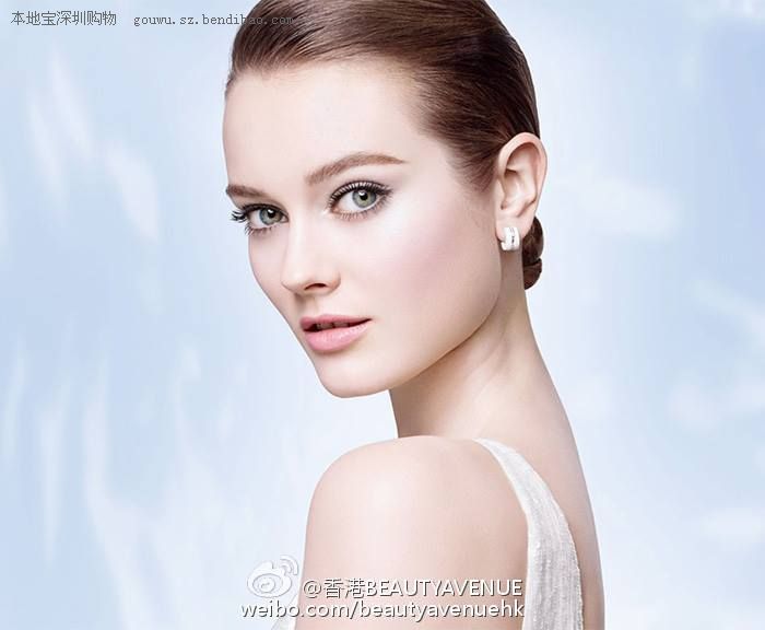香奈儿小姐回归贵族风 Chanel珍珠光采系列又出新