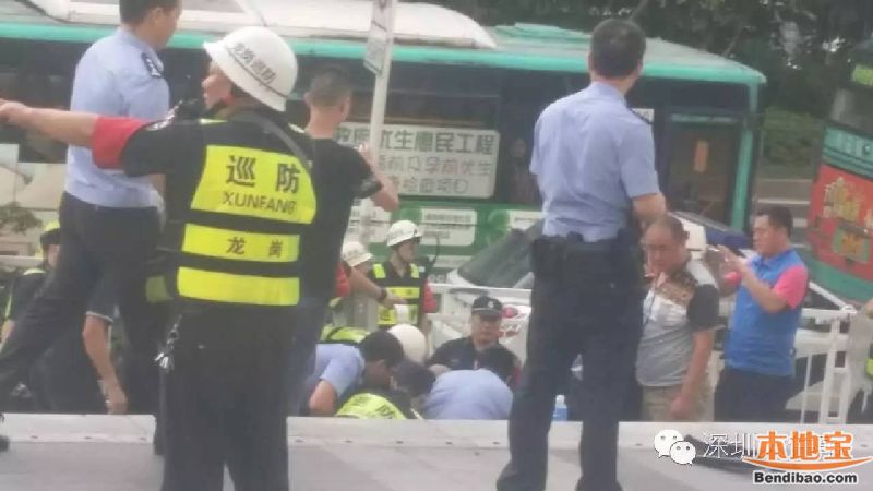 深圳男子菜刀劫持过路女子 警方迅速解救人质