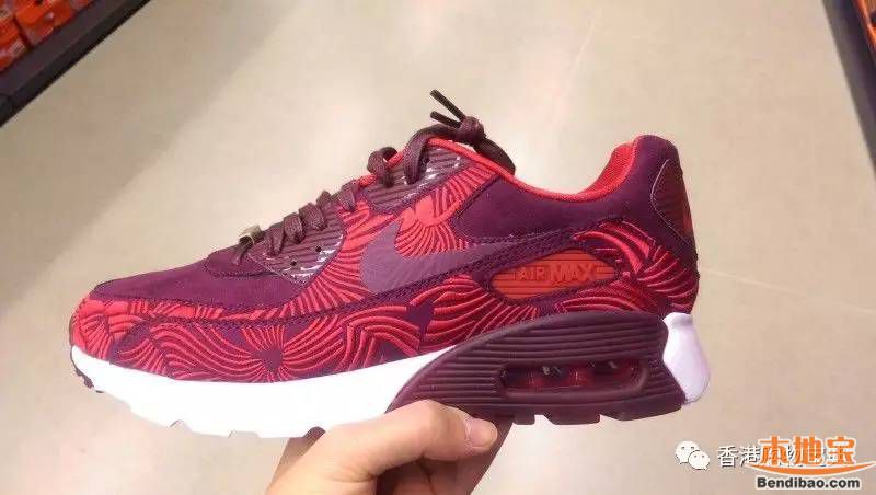 Nike Air Max 90 塬价 $1099 特价 $439 (Nike) Air Max 90 属长青款式,刺绣款式,深红色尽显中国风。