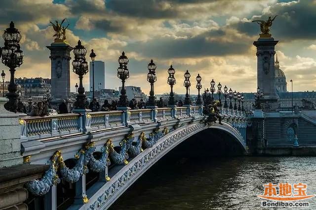 巴黎亚历山大三世桥pont alexandre iii