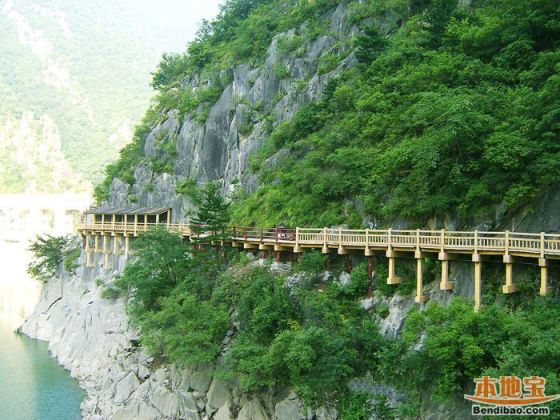 西安旅游 周边旅游 周边旅游线路 > 线路4:汉中红寺湖-武候祠-石门