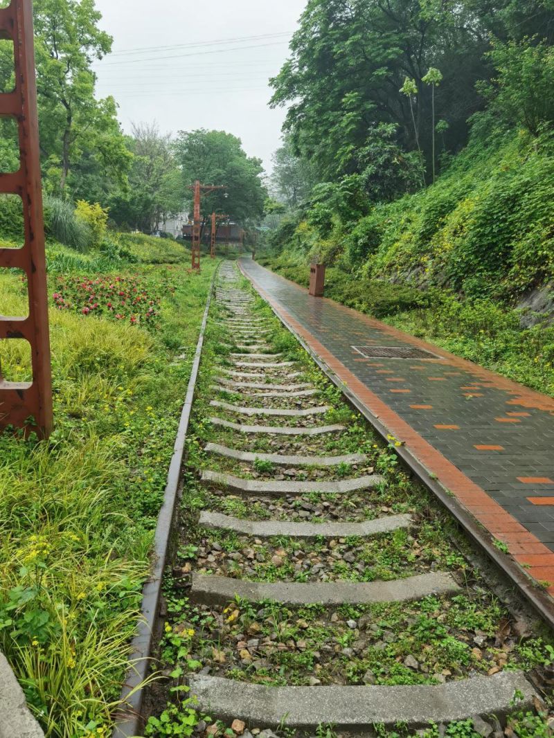 重慶川外小鐵路旅遊攻略地址交通指南門票