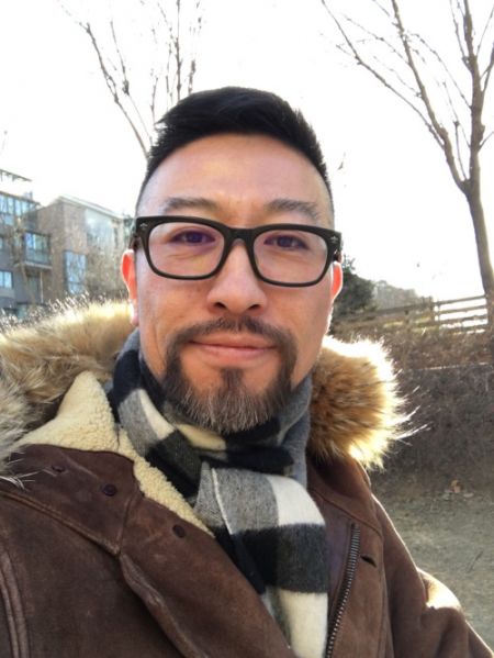 张纪中干儿子肖齐个人资料微博私照 与张纪中合影曝光