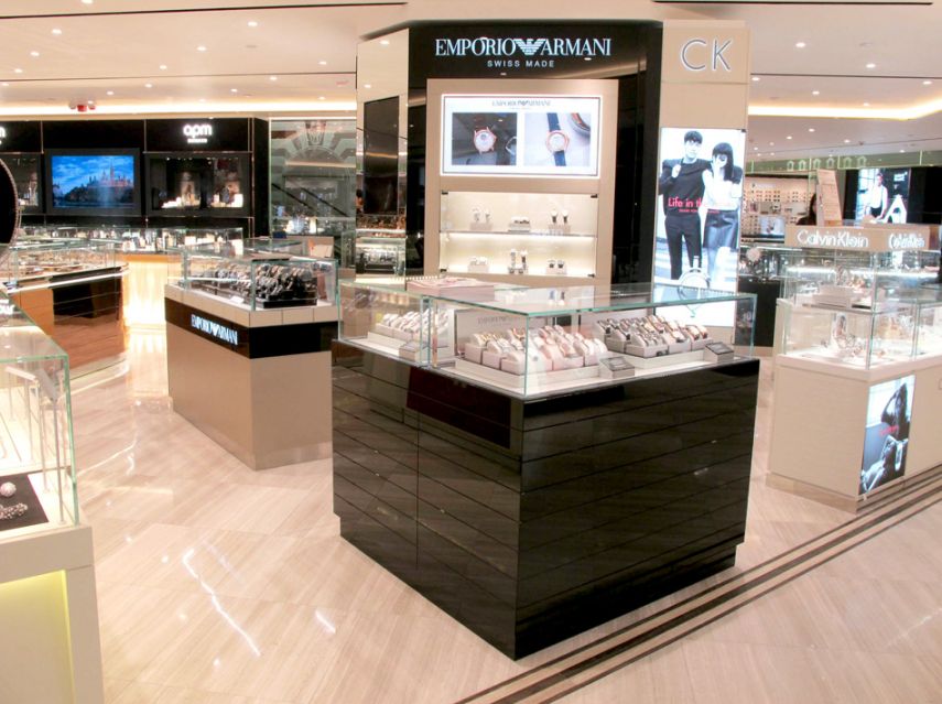 香港崇光百货有阿玛尼手表专柜吗