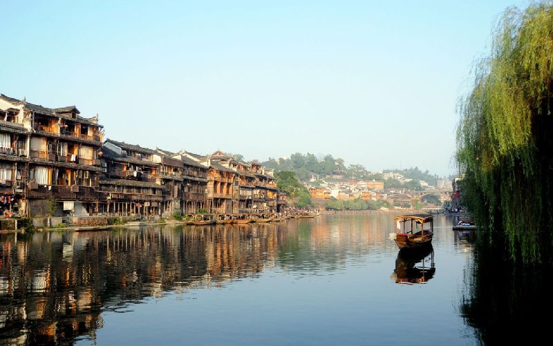 武漢旅遊 周邊旅遊 周邊旅遊攻略 > 不做馬大哈 鳳凰古城旅遊注意事項